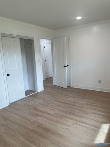 2331 Mcburney Drive, Florence, AL 35630