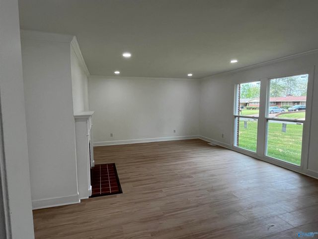 2331 Mcburney Drive, Florence, AL 35630