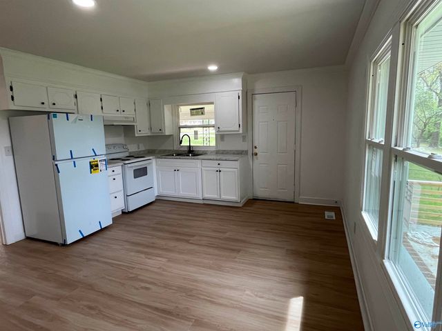 2331 Mcburney Drive, Florence, AL 35630