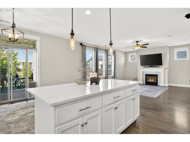 16716 Ne 95TH St, Vancouver, WA 98682