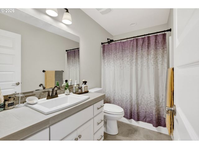 16716 Ne 95TH St, Vancouver, WA 98682