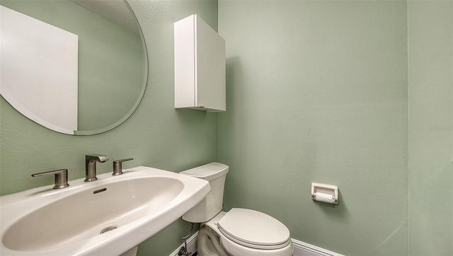 4004 PENSHURST PARK, Sarasota, FL 34235