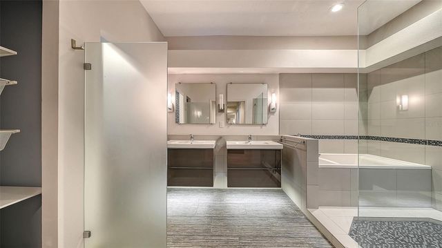 4004 PENSHURST PARK, Sarasota, FL 34235