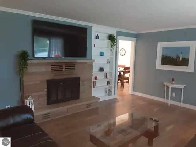 1596 Douglas Drive, Tawas City, MI 48763