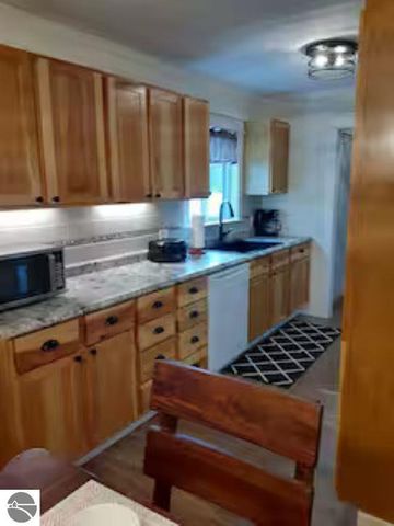 1596 Douglas Drive, Tawas City, MI 48763