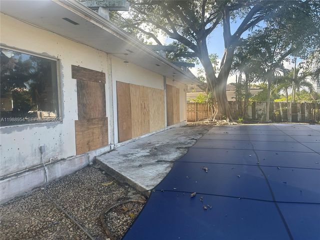 1977 NE 119th Rd, North Miami, FL 33181