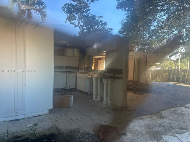 1977 NE 119th Rd, North Miami, FL 33181