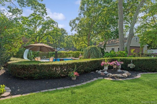 61 Timber Drive, Calverton, NY 11933