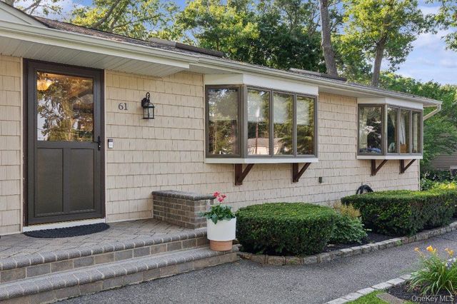 61 Timber Drive, Calverton, NY 11933