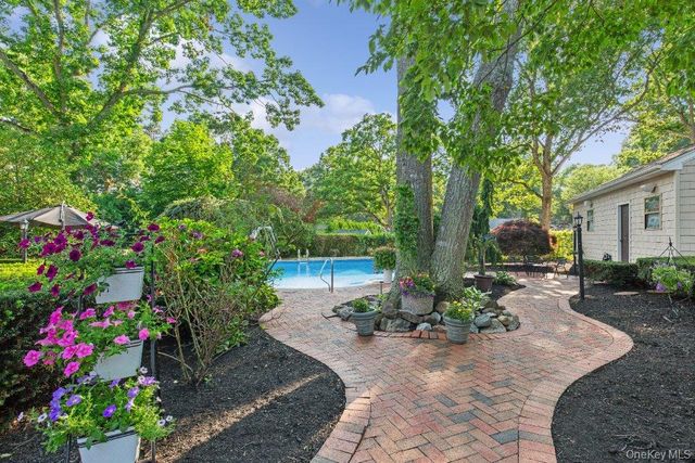 61 Timber Drive, Calverton, NY 11933