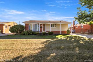 26511 W Warren Street, Dearborn Heights, MI 48127