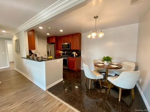 2304 Vista View Drive 2304, Farmingville, NY 11738