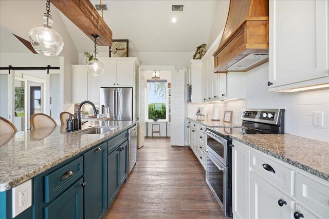 12721 N F M 179, Shallowater, TX 79363