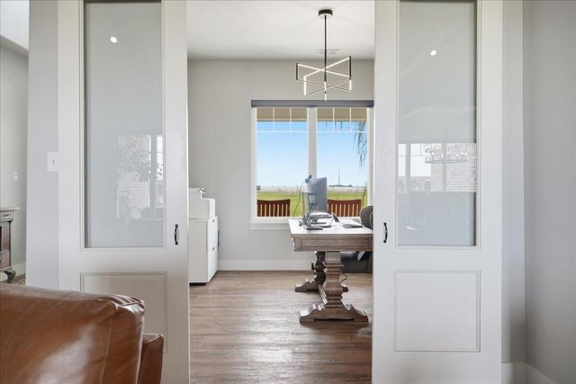 12721 N F M 179, Shallowater, TX 79363