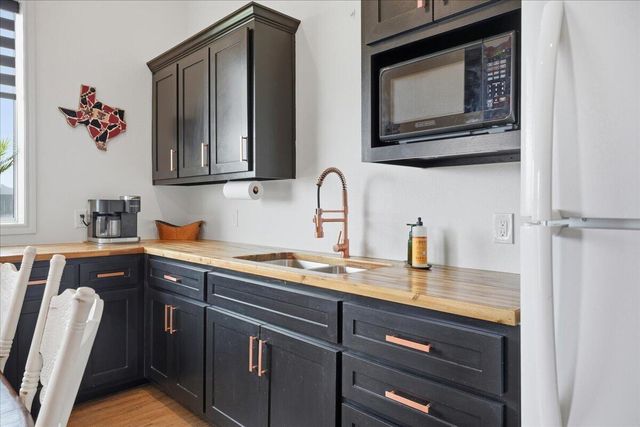 12721 N F M 179, Shallowater, TX 79363