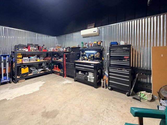 12721 N F M 179, Shallowater, TX 79363