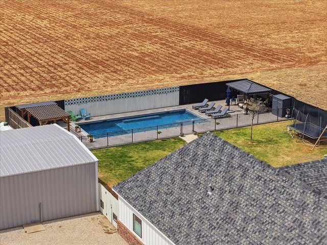 12721 N F M 179, Shallowater, TX 79363