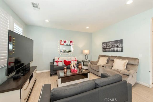 3245 E Midsummer Privado, Ontario, CA 91762