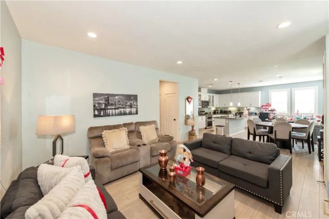 3245 E Midsummer Privado, Ontario, CA 91762