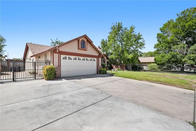 4100 E Avenue Q11, Palmdale, CA 93552