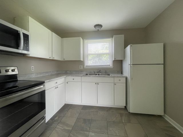 613 Hillsboro Rd Apt C27, Franklin, TN 37064