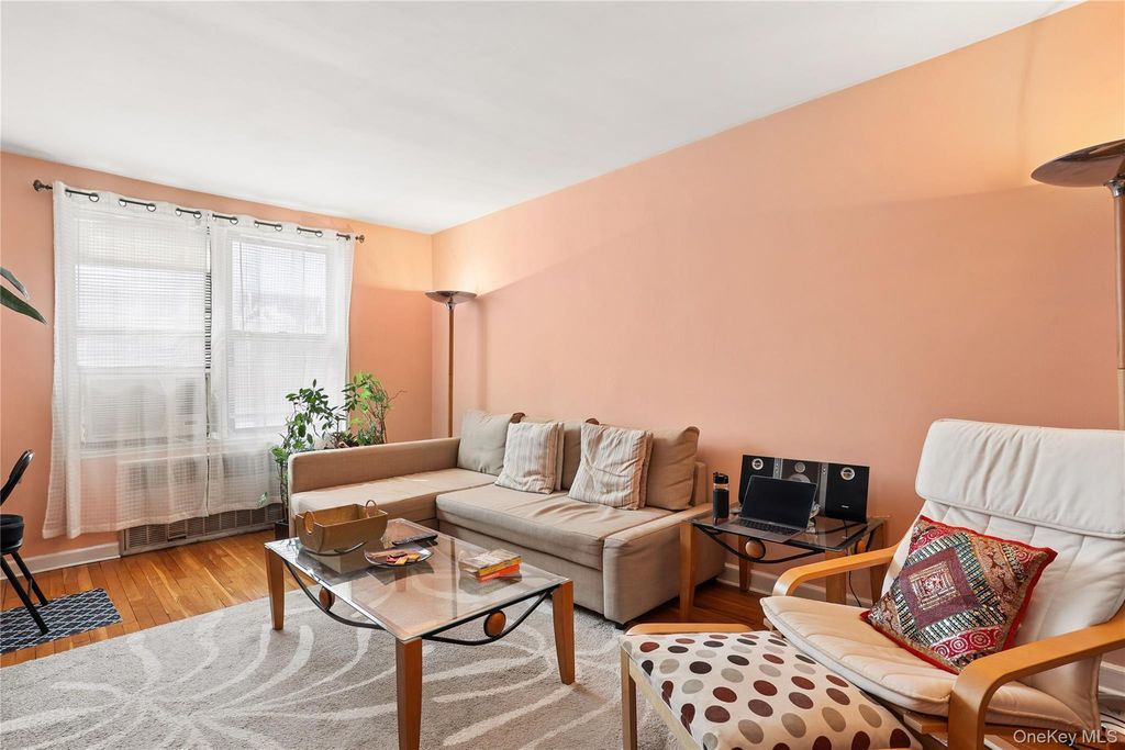 33-26 92nd Street 6R, Jackson Heights, NY 11372 — exterior