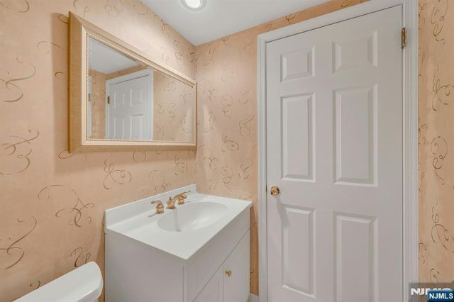 74 Van Orden Road, Harrington Park, NJ 07640