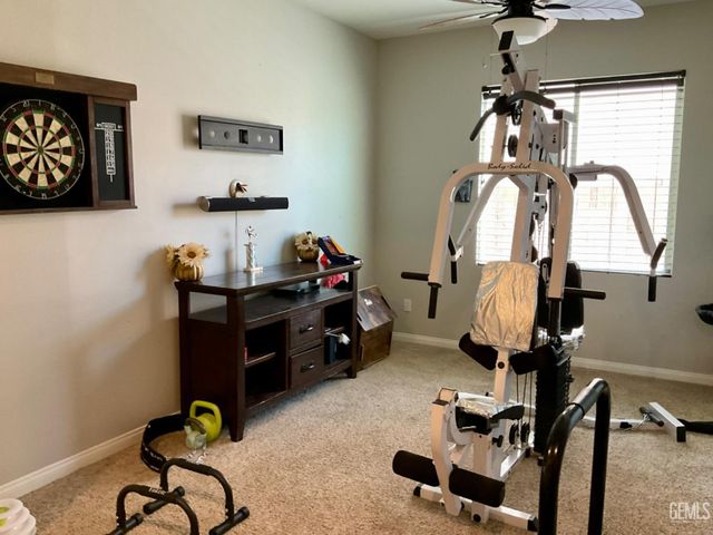 9902 Metropolitan Way, Bakersfield, CA 93311