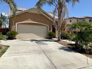 9902 Metropolitan Way, Bakersfield, CA 93311