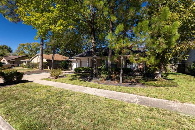 9262 Friendship Road, Houston, TX 77080