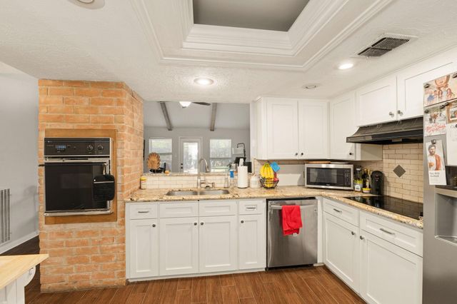 9262 Friendship Road, Houston, TX 77080