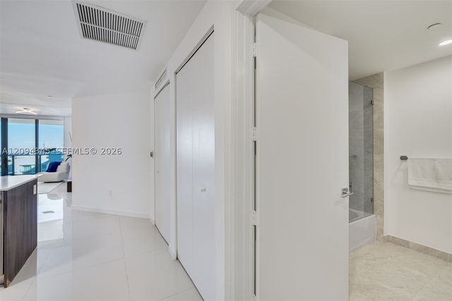 488 NE 18th St 4805, Miami, FL 33132