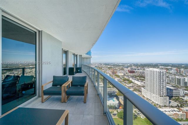 488 NE 18th St 4805, Miami, FL 33132