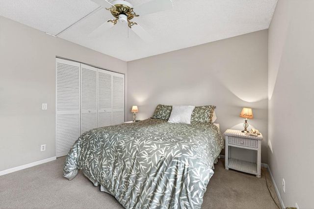 6944 Briarlake Circle 104, Palm Beach Gardens, FL 33418