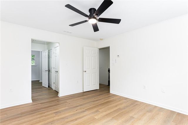 2486 Laurel Circle NW, Atlanta, GA 30311