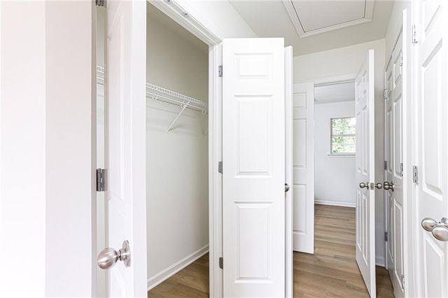2486 Laurel Circle NW, Atlanta, GA 30311