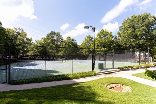 2486 Laurel Circle NW, Atlanta, GA 30311