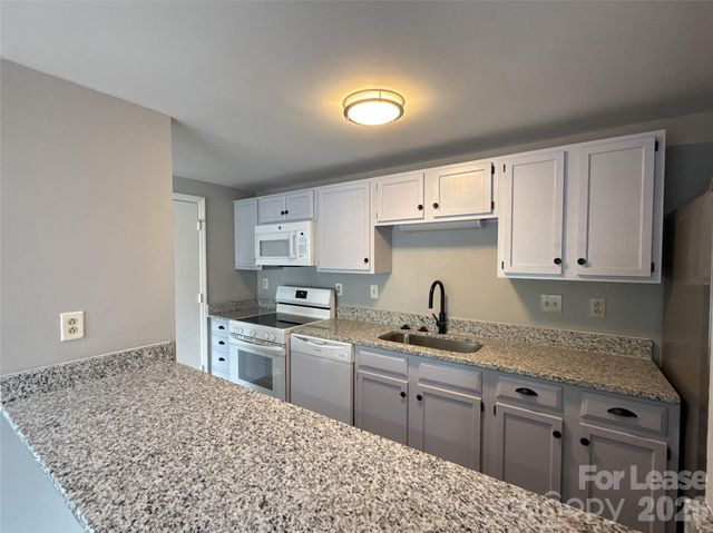 9329 Old Concord Road A, Charlotte, NC 28213