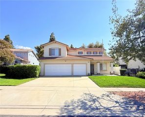 710 Redondo Lane, Corona, CA 92882
