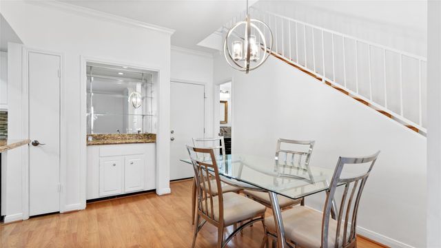 1302 Augusta Drive 7, Houston, TX 77057