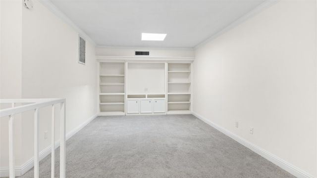 1302 Augusta Drive 7, Houston, TX 77057