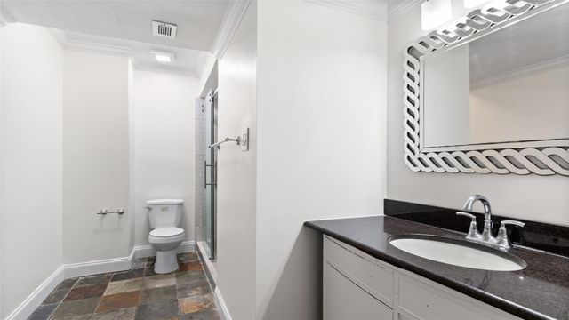 1302 Augusta Drive 7, Houston, TX 77057
