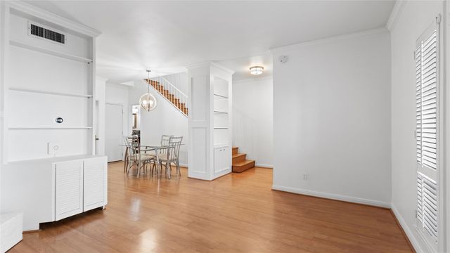 1302 Augusta Drive 7, Houston, TX 77057