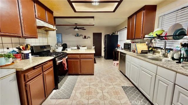 13981 Rose, Fontana, CA 92337