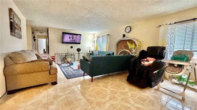 13981 Rose, Fontana, CA 92337