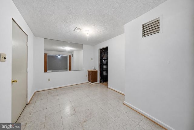 6305 JUANITA CT, Suitland, MD 20746