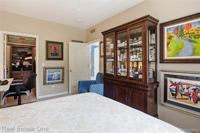 1828 Flagstone Circle 40, Rochester, MI 48307