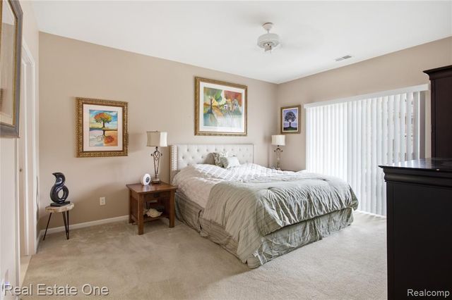 1828 Flagstone Circle 40, Rochester, MI 48307