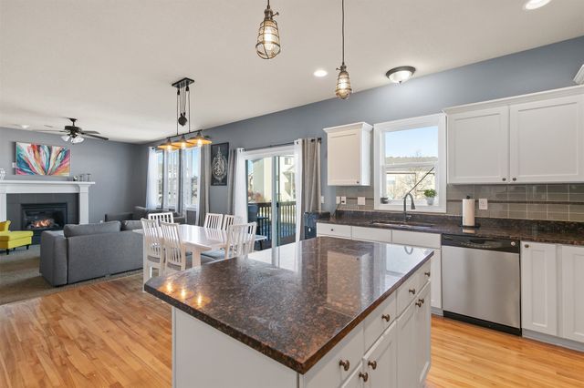 85 SE Dillon Drive, Waukee, IA 50263