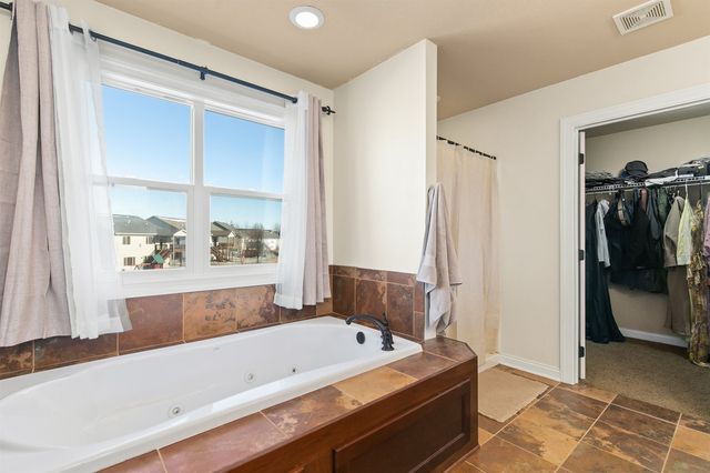 85 SE Dillon Drive, Waukee, IA 50263